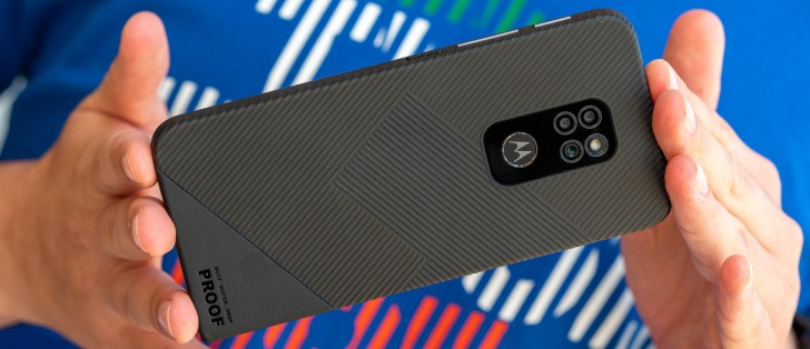 Motorola Defy (2021) review: Design, controls
