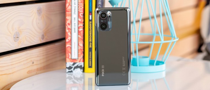 Poco F3 long-term review: Design, speakers, biometrics