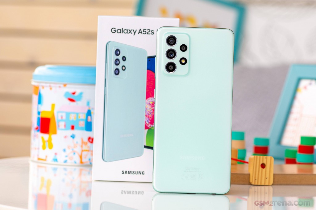 Samsung Galaxy A52s 5G pictures, official photos