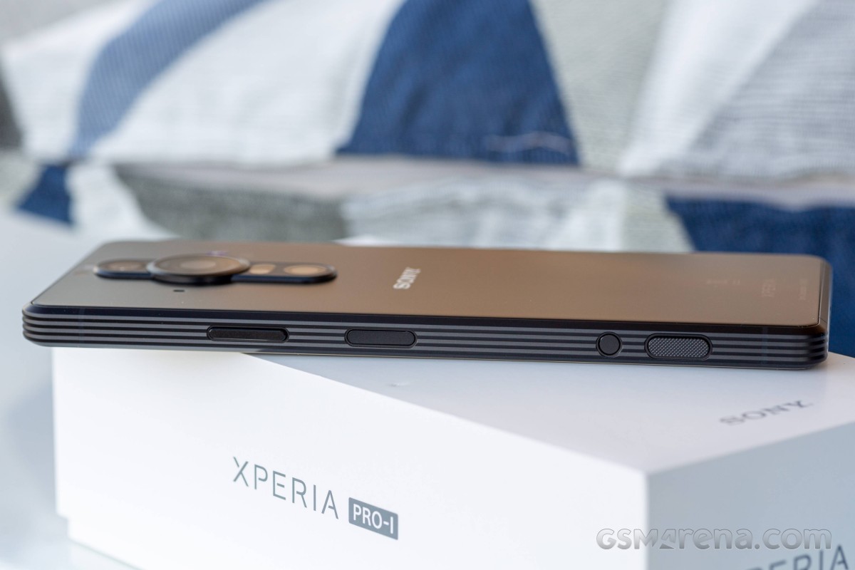 Sony Xperia Pro-I hands-on review: Design, build, handling