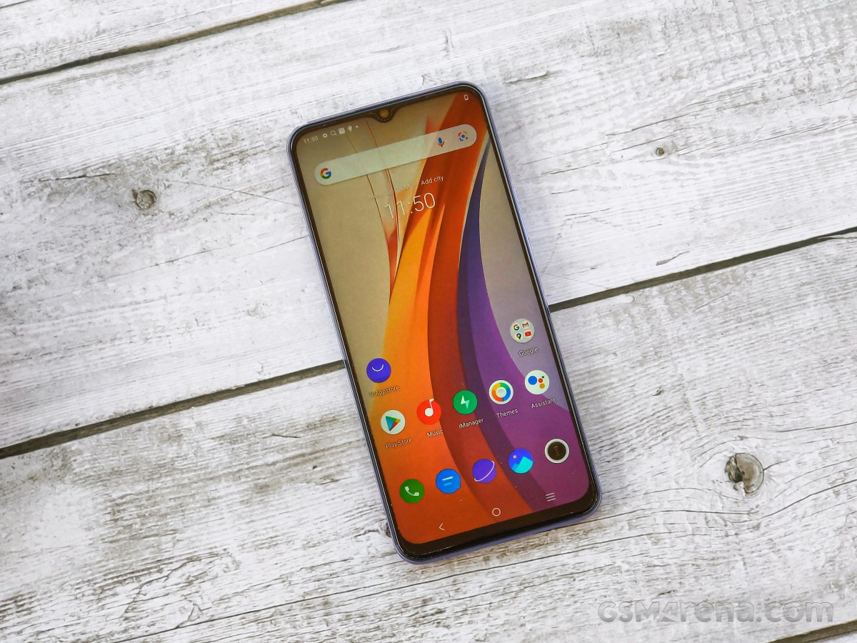 vivo iQOO Z3 5G hands-on review: Design, handling, hardware