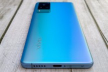 vivo X60 Pro in Shimmer Blue