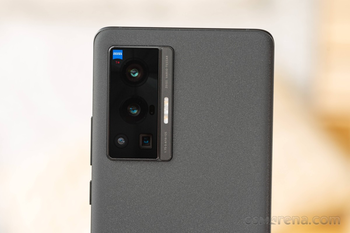vivo X70 Pro review: Design, build quality and handling