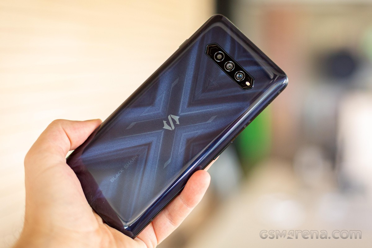 Xiaomi Black Shark 4 review: Design and handling