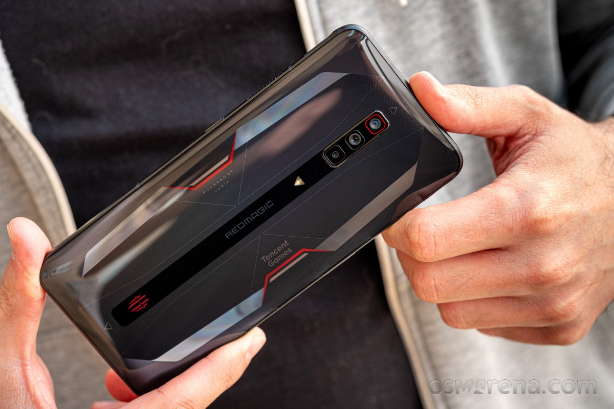 RedMagic 6 review: Design and handling