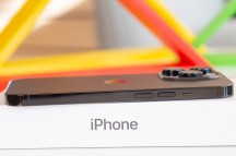 iPhone 14 Pro: Volume rocker, mute switch, SIM tray on the left - Apple iPhone 14 Pro review