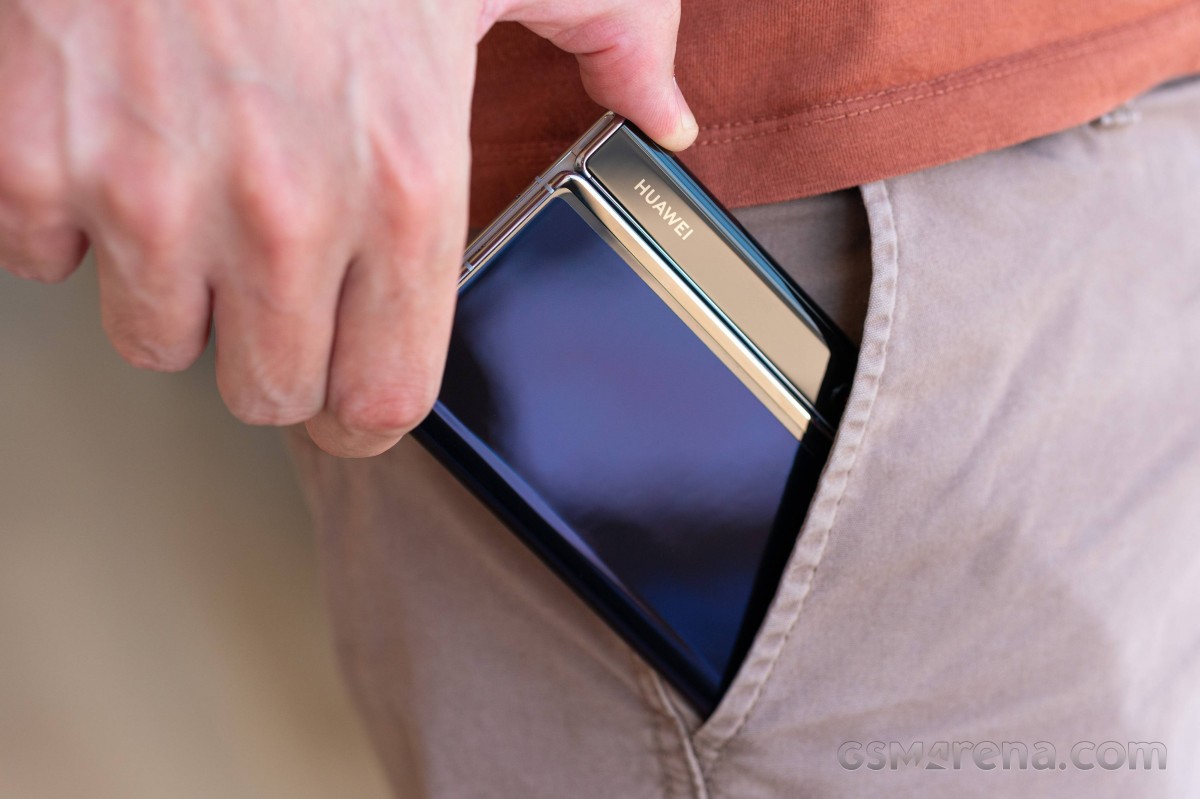 Huawei Mate Xs 2 review: Design, build quality, handling