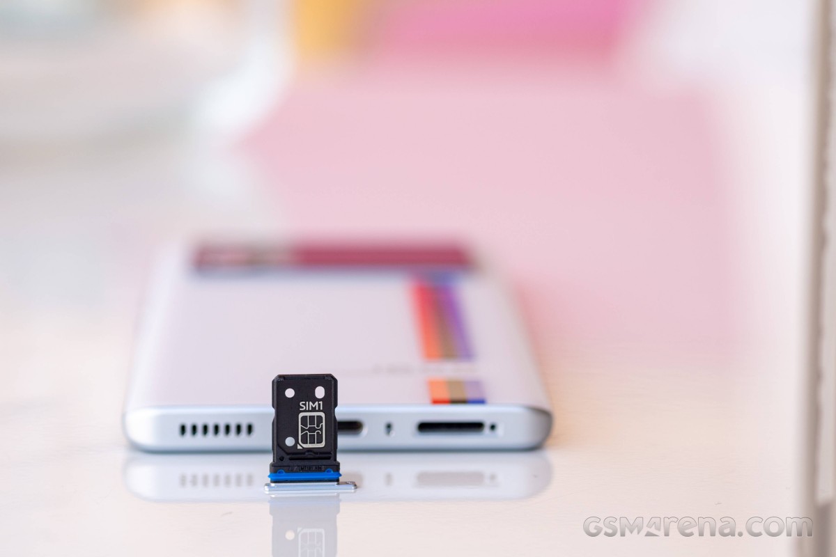 iQOO 9 Pro review: Design, build quality, handling