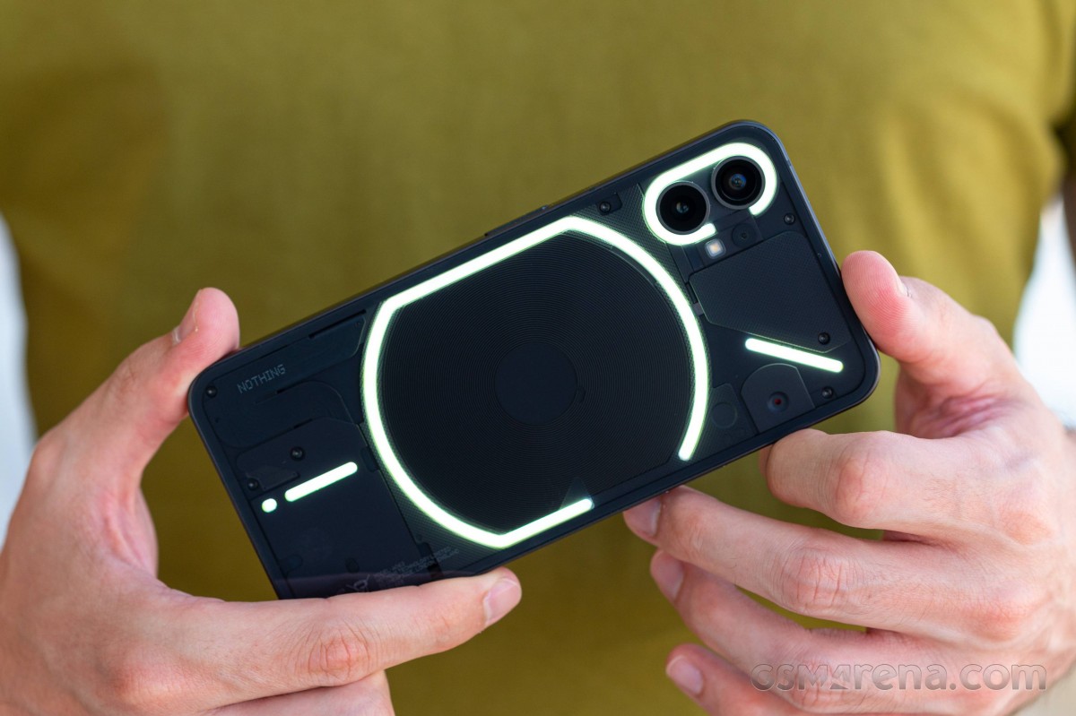 Nothing Phone (1) review