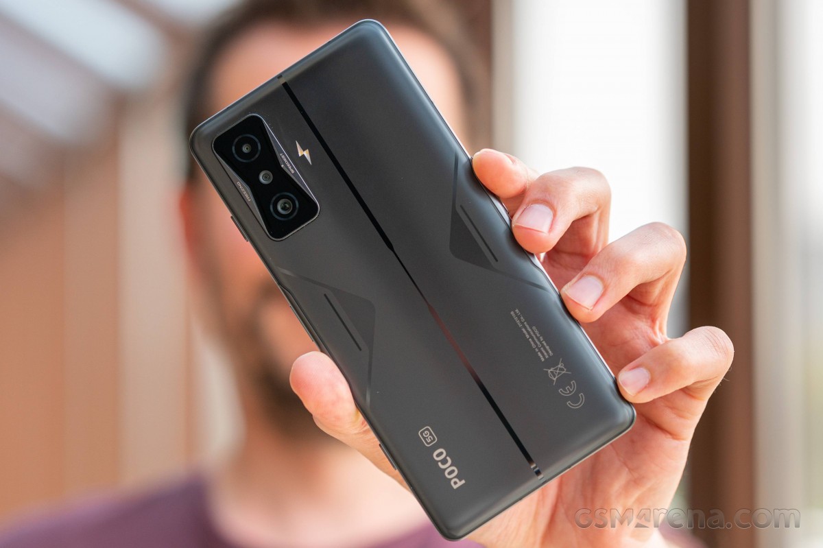 Poco F4 GT review: Design, build quality, handling Poco F4 GT review: Design, build quality, handling