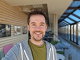 Selfie samples, Portrait mode - f/2.2, ISO 50, 1/146s - Samsung Galaxy S22 Ultra review
