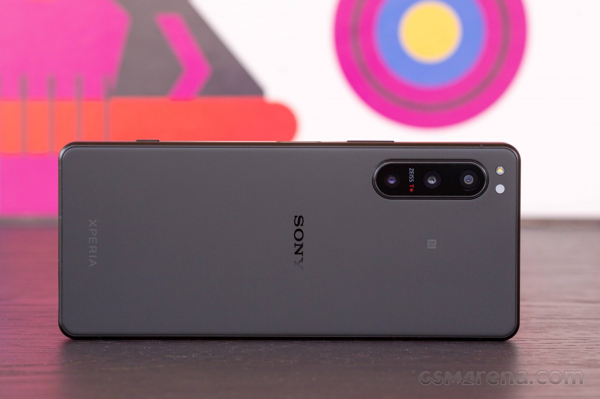 Sony Xperia 5 IV review: Design, build quality, handling