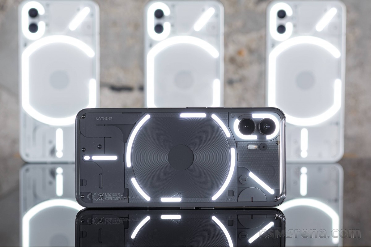 Nothing Phone (2) hands-on review: Design, display, battery and 
