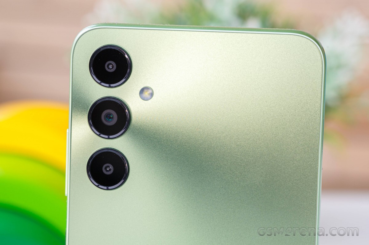 Samsung Galaxy A05s review: Design, build quality, controls and