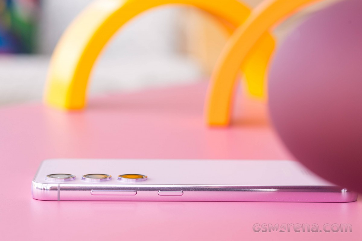 Samsung Galaxy S23 review: Design, build quality, handling