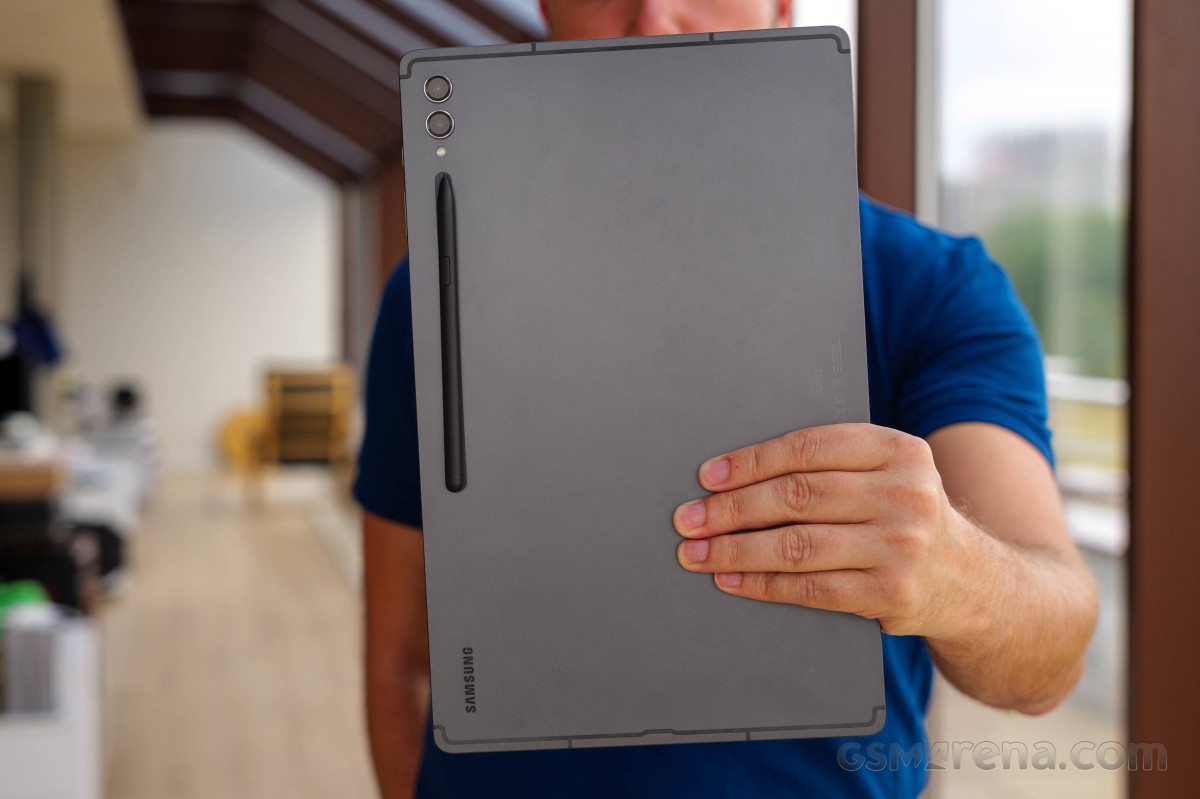 Samsung Galaxy Tab S9 Ultra review: Design, build quality, handling