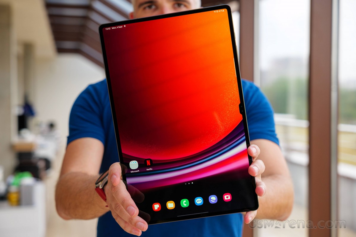 Samsung Galaxy Tab S9 Ultra review: Design, build quality, handling