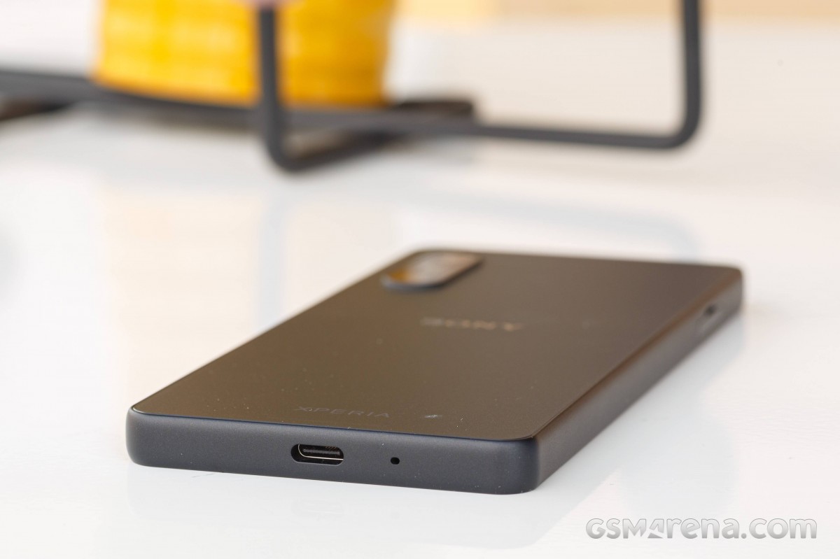 Sony Xperia 10 V review: Design, build quality, controls and