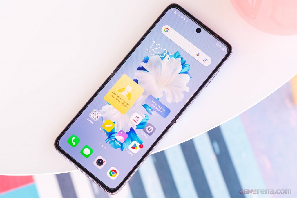 Tecno Phantom V Flip