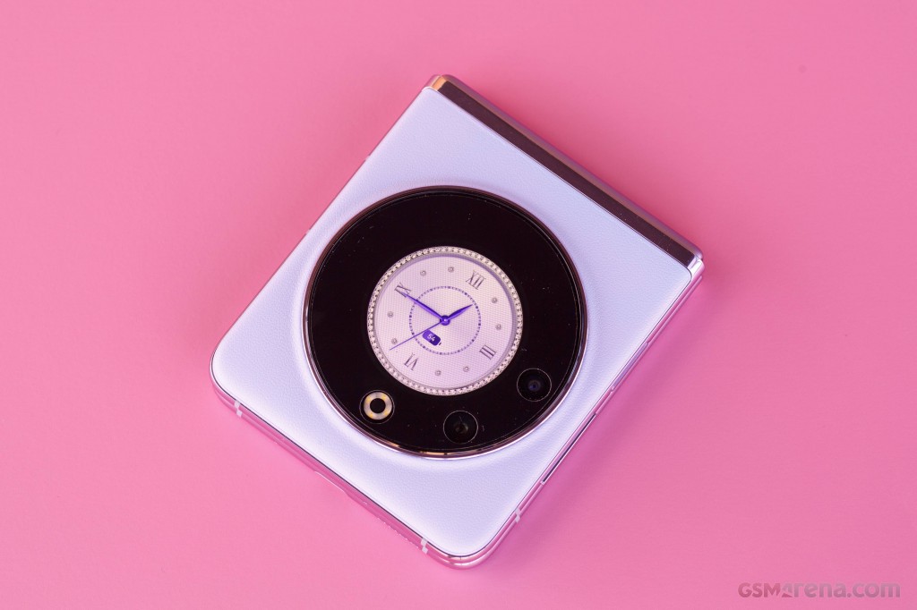 Tecno Phantom V Flip