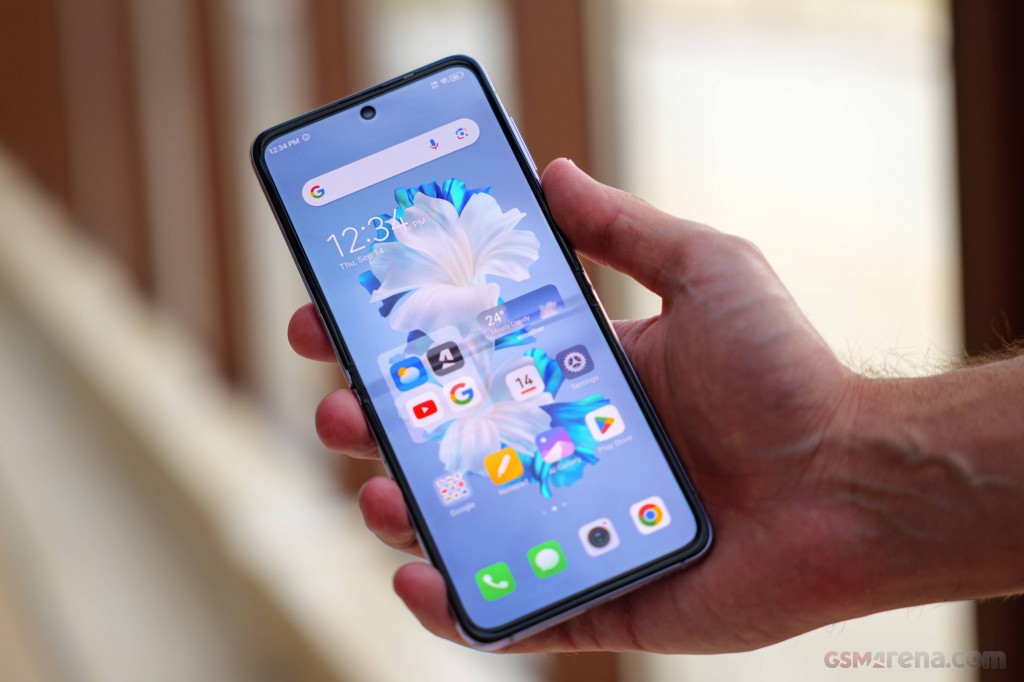 Tecno Phantom V Flip