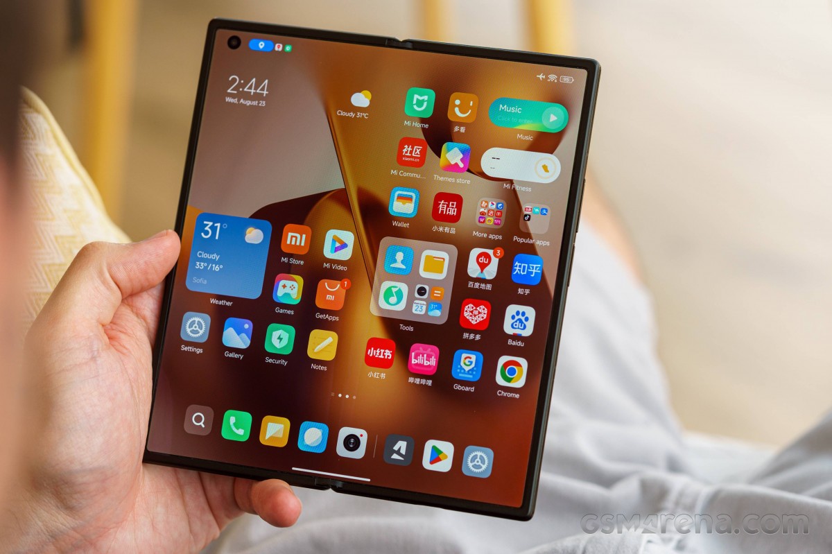 Xiaomi Mix Fold 3 review: User interface, performance