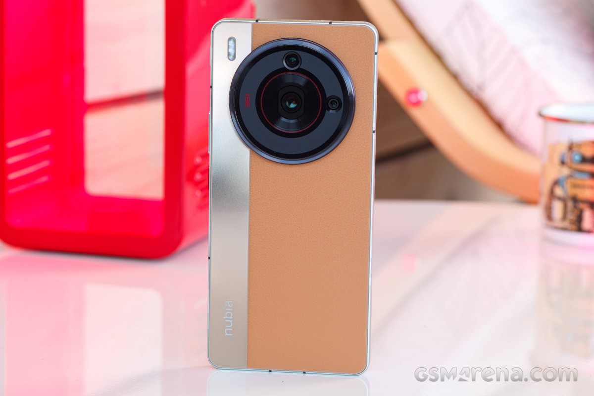 【美品】nubia Z50s Pro NX713J Khaki 12GB+1TB nubia Z50S Pro - Nubia Store (Global)