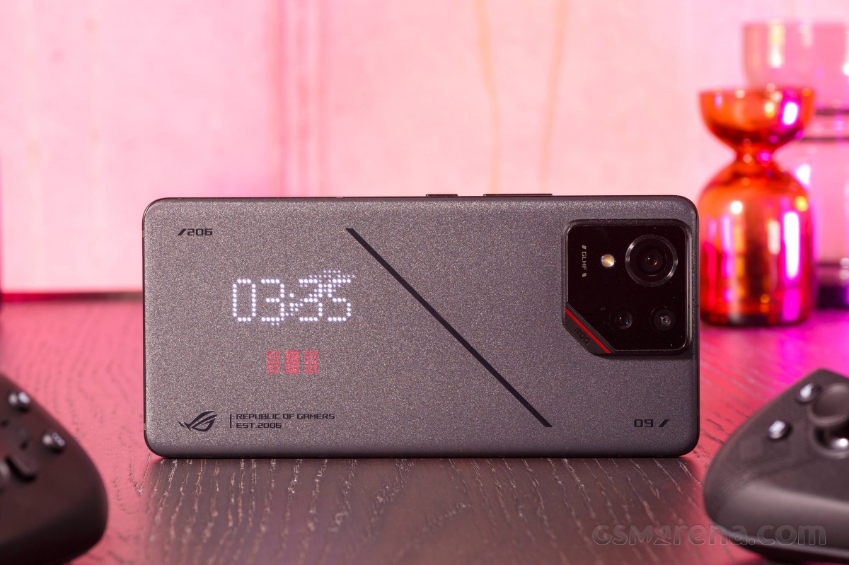 Asus ROG Phone 9/9 Pro review: Design, build quality, handling