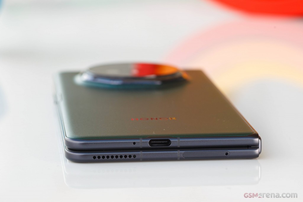 Honor Magic V3
