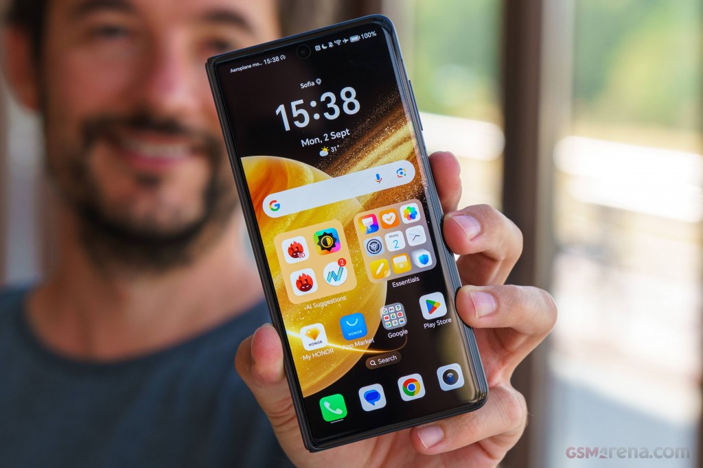Honor Magic V3