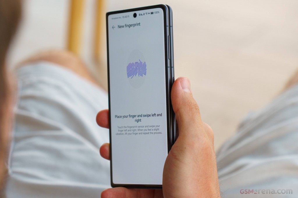 Honor Magic V3