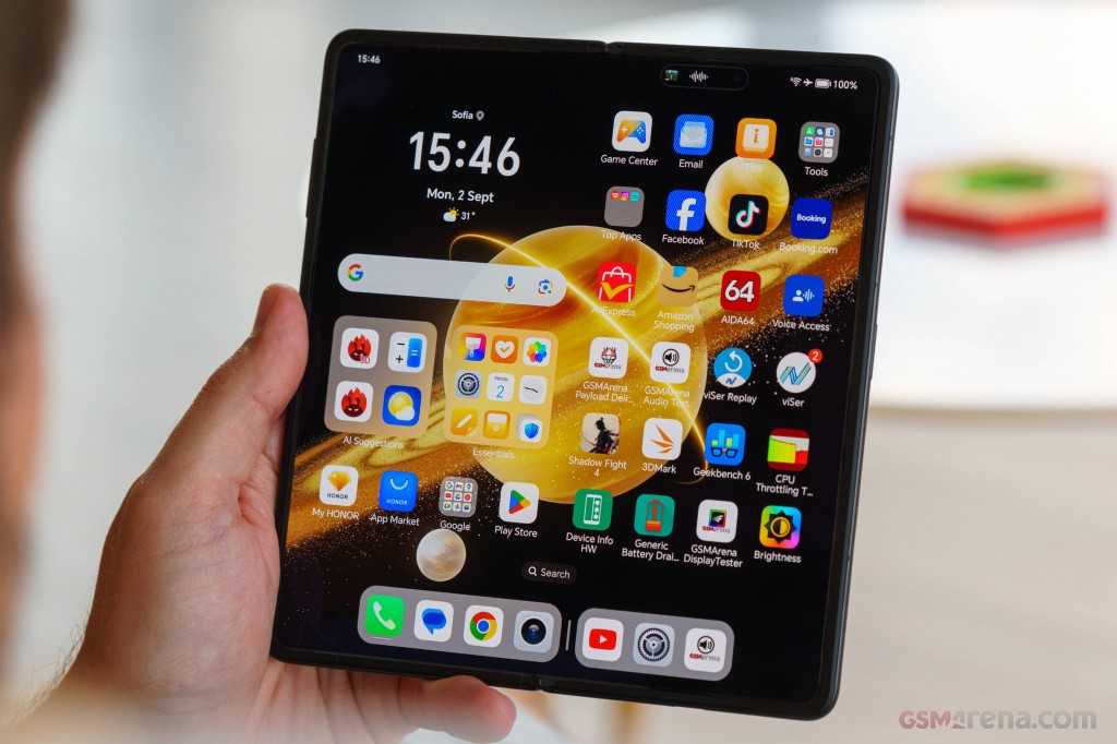 Honor Magic V3