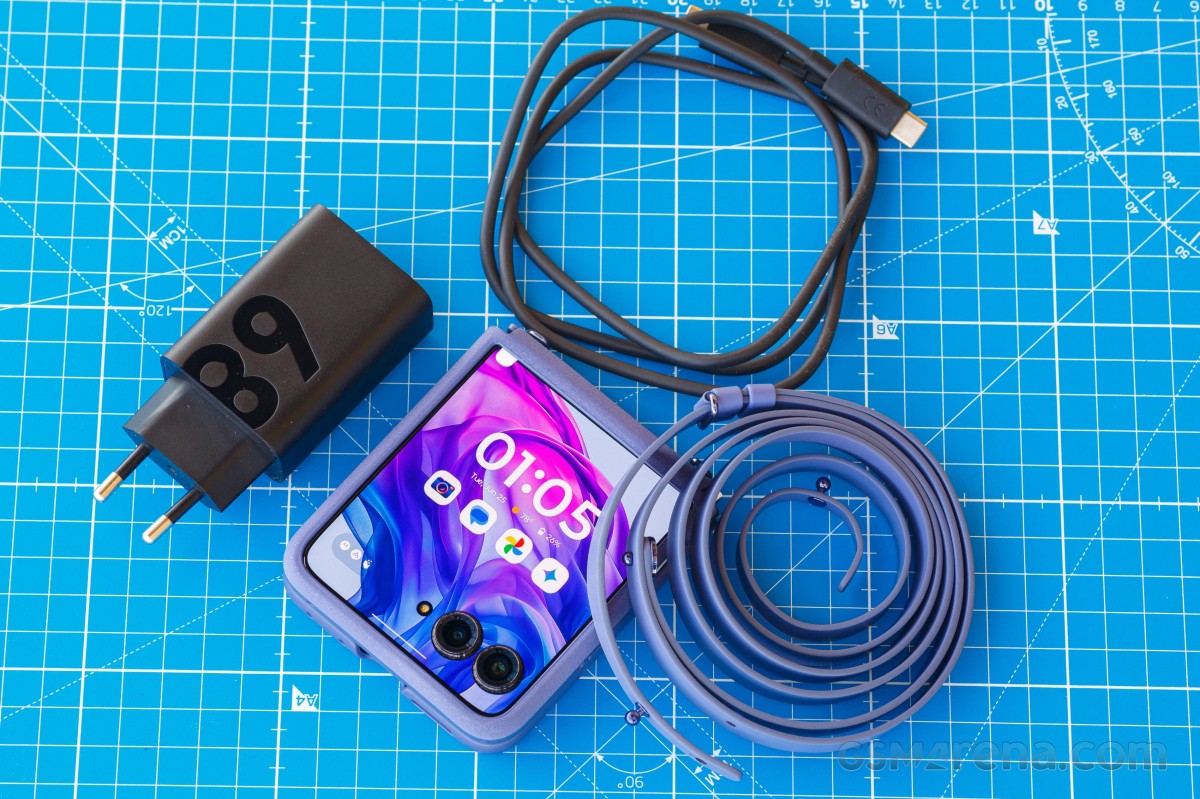 Motorola Razr 50 Ultra/razr+ (2024) review - GSMArena.com tests