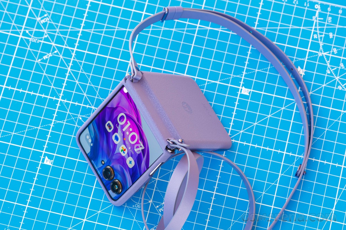 Motorola Razr 50 Ultra/razr+ (2024) review - GSMArena.com tests