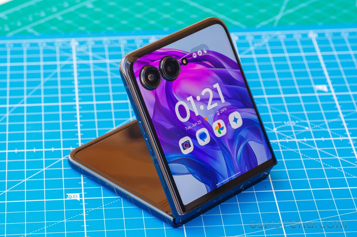 【BOWTOOL】 razr 50 ultra Motorola Razr 50 Ultra DUAL SIM 512GB ROM + 12GB RAM (GSM | CDMA