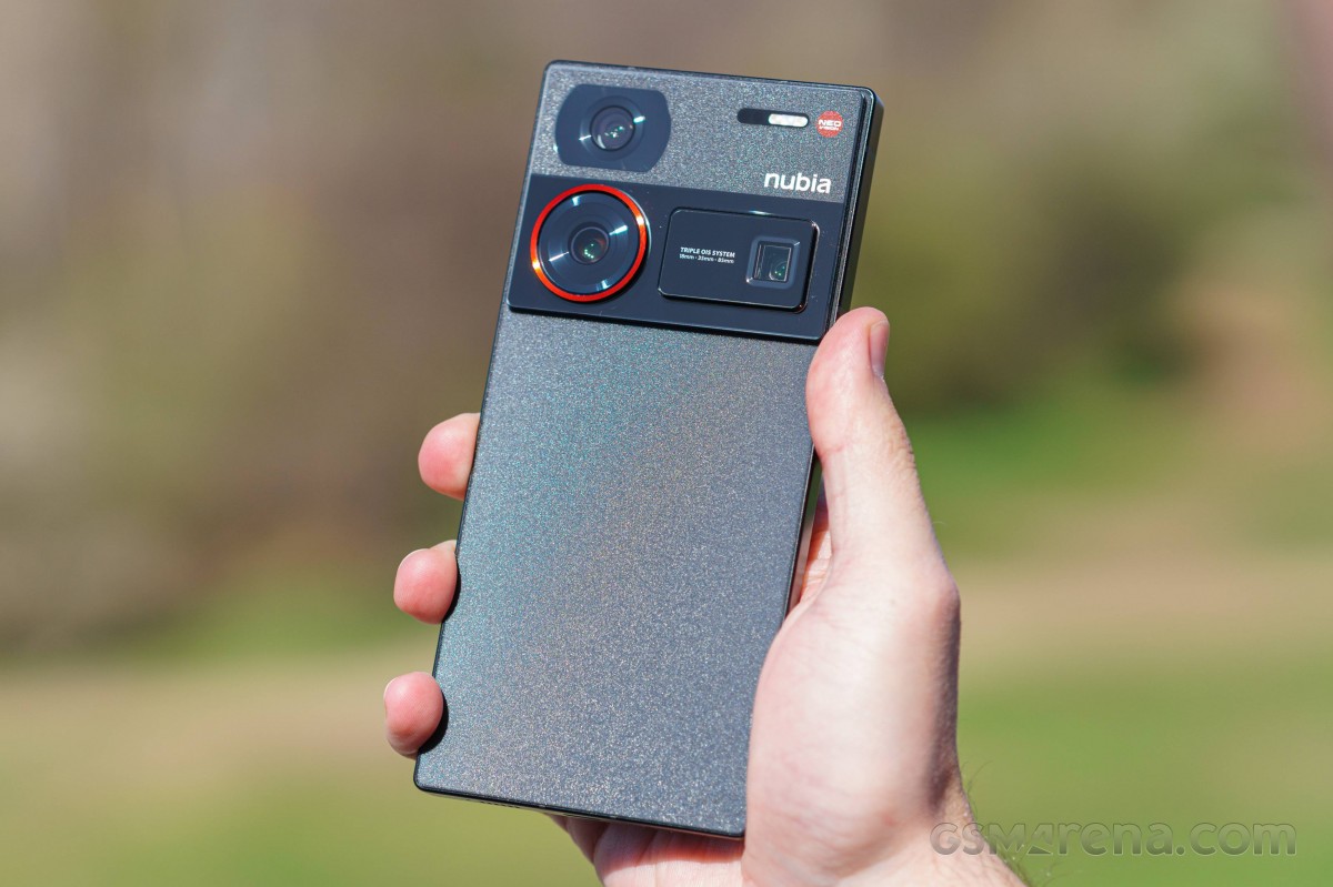 nubia Z60 Ultra review: Design, build quality, handling
