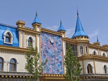 Daylight samples, main camera (2x) - f/1.6, ISO 50, 1/2500s - Poco F6 Pro review