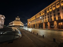 Low-light samples, ultrawide camera - f/2.2, ISO 2500, 1/11s - Poco F6 Pro review