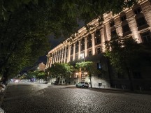 Low-light samples, ultrawide camera - f/2.2, ISO 3200, 1/8s - Poco F6 Pro review