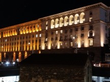 Redmi Note 13 4G: 12MP main camera low-light 2x zoom samples - f/1.7, ISO 640, 1/17s - Redmi Note 13 4G review