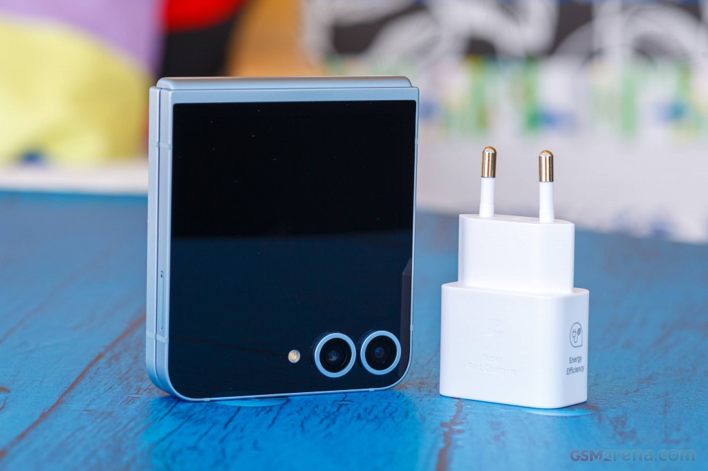 Samsung Galaxy Z Flip6