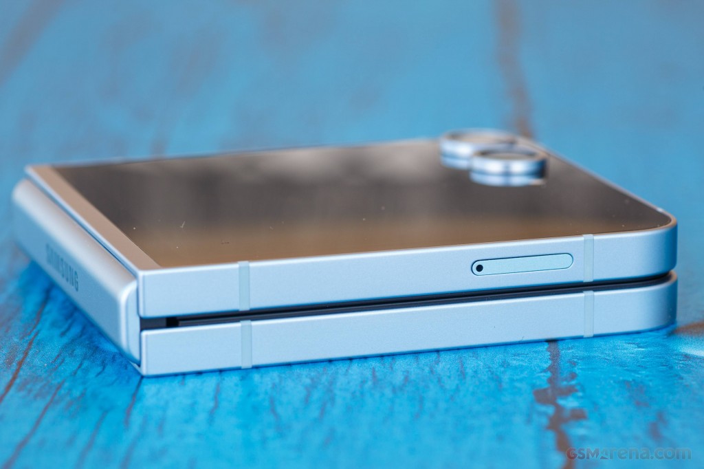 Samsung Galaxy Z Flip6