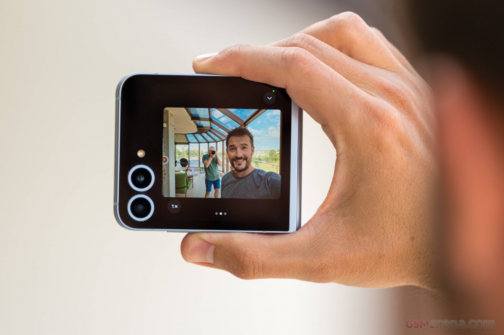 Samsung Galaxy Z Flip6