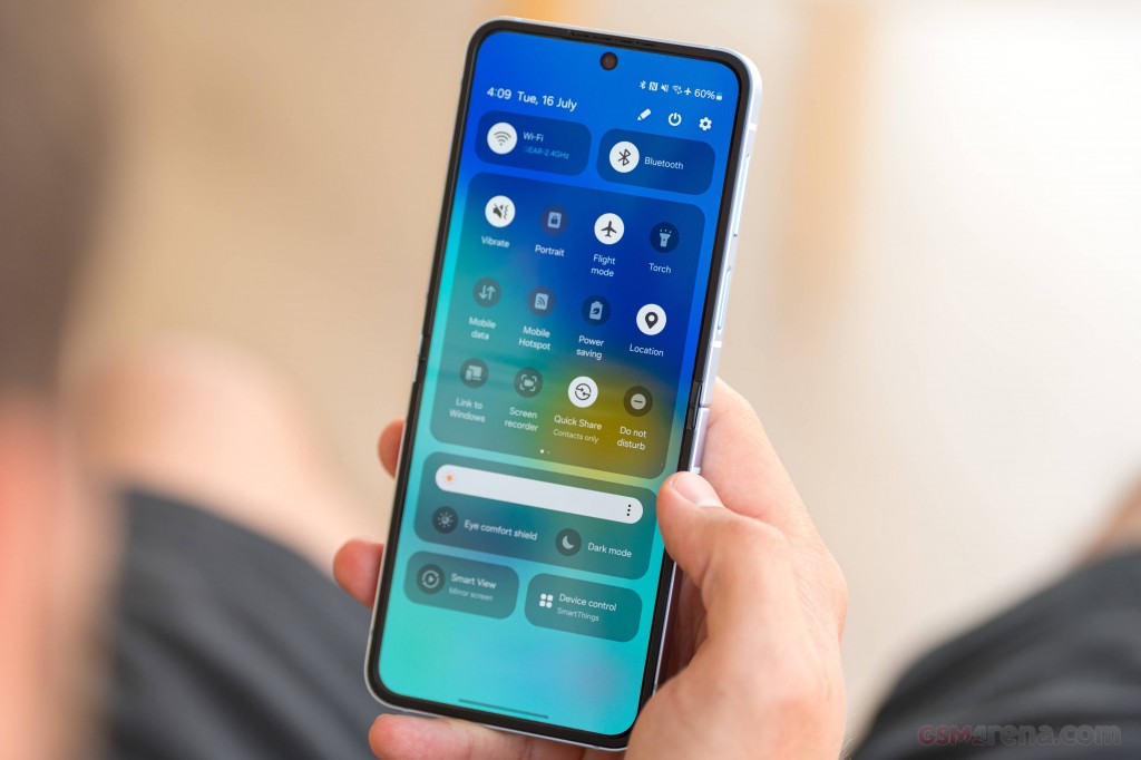 Samsung Galaxy Z Flip6
