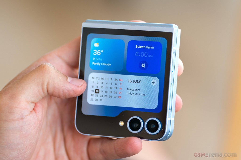 Samsung Galaxy Z Flip6