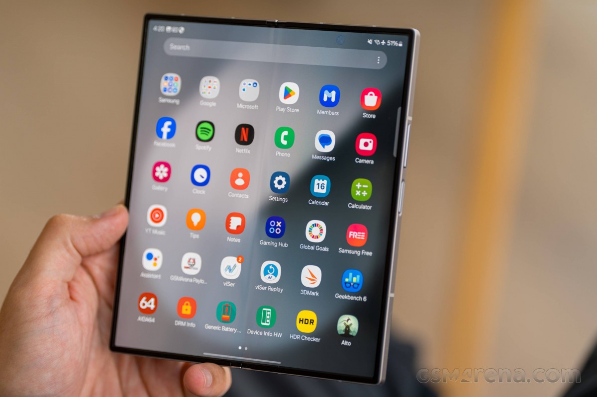 Samsung Galaxy Z Fold6 review: Software, performance