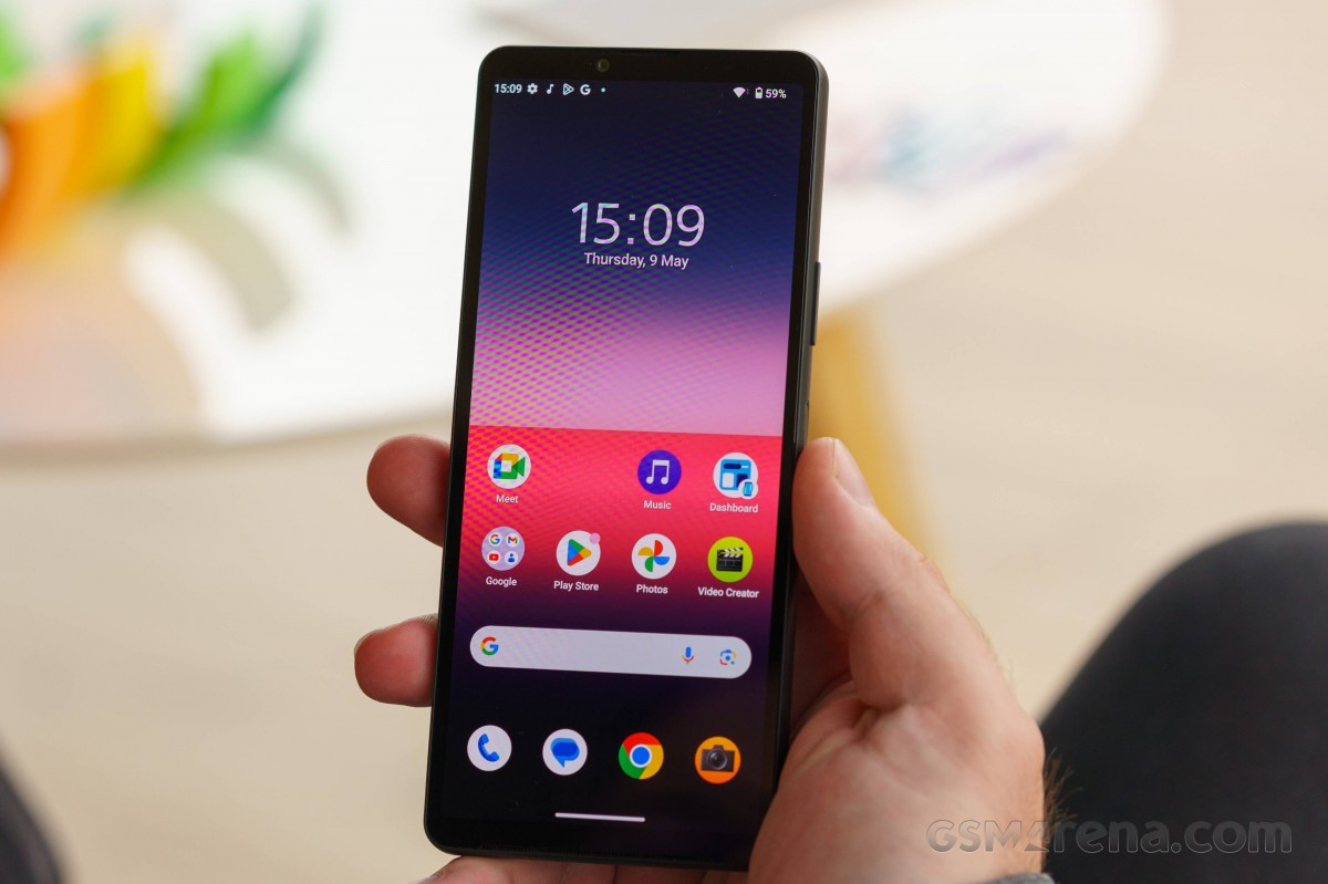 Sony Xperia 10 VI review: Design, build quality, handling