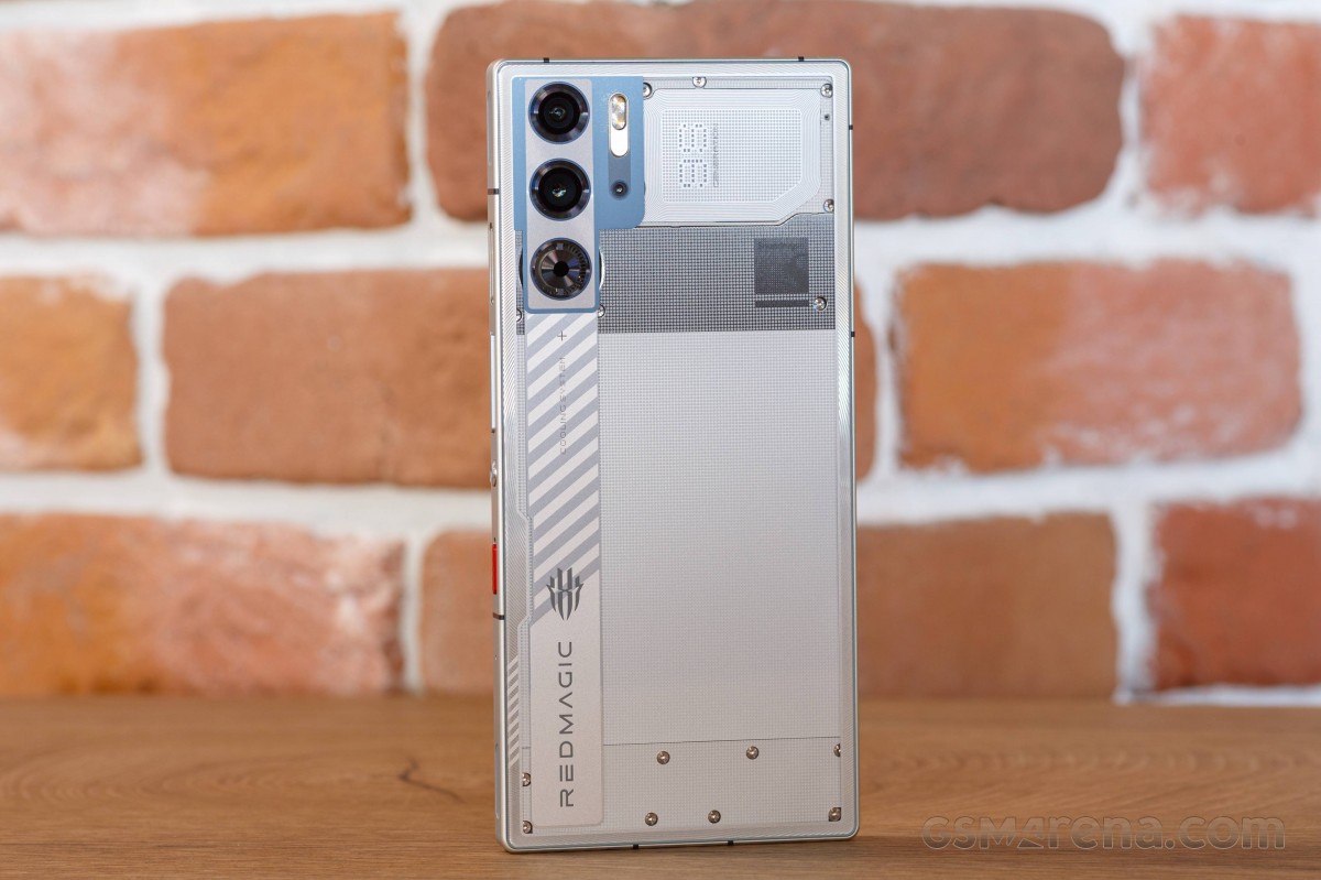 Nubia RedMagic 9S Pro - Silver REDMAGIC 9S Pro 12G+256G Sleet Sleet