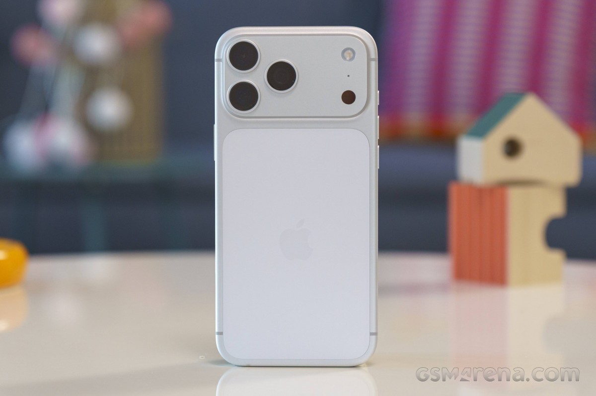 Apple iPhone 17 Pro Max review: Design, build quality, handling