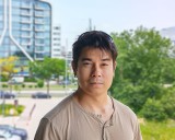 Honor 400: 12.5 MP main camera 1x and 2x portrait samples - f/2.8, ISO 100, 1/240s - Honor 400 review